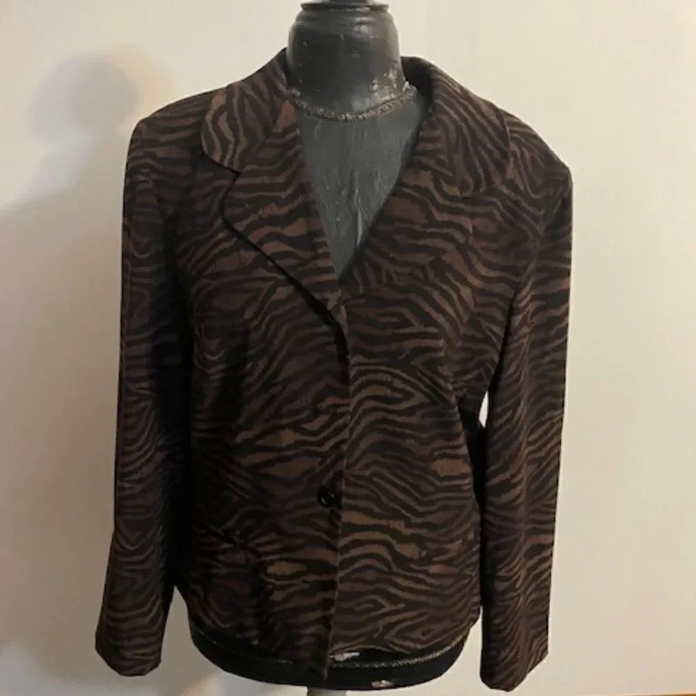 Lennie for Nina Leonard Vintage Tiger print lined Jacket, size 16